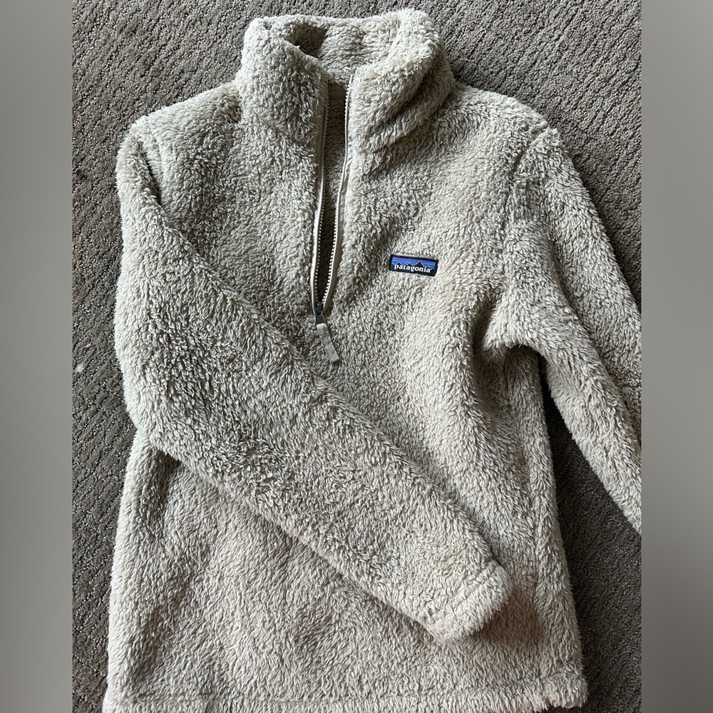 Brown fuzzy Patagonia zip